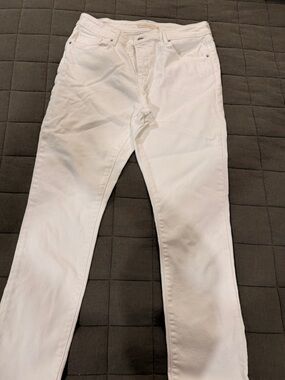 Levi’s Classic White Straight-Leg Jeans